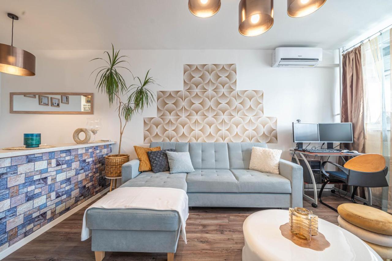 Pastelle Apartment With Own Parking Place Budapest Extérieur photo